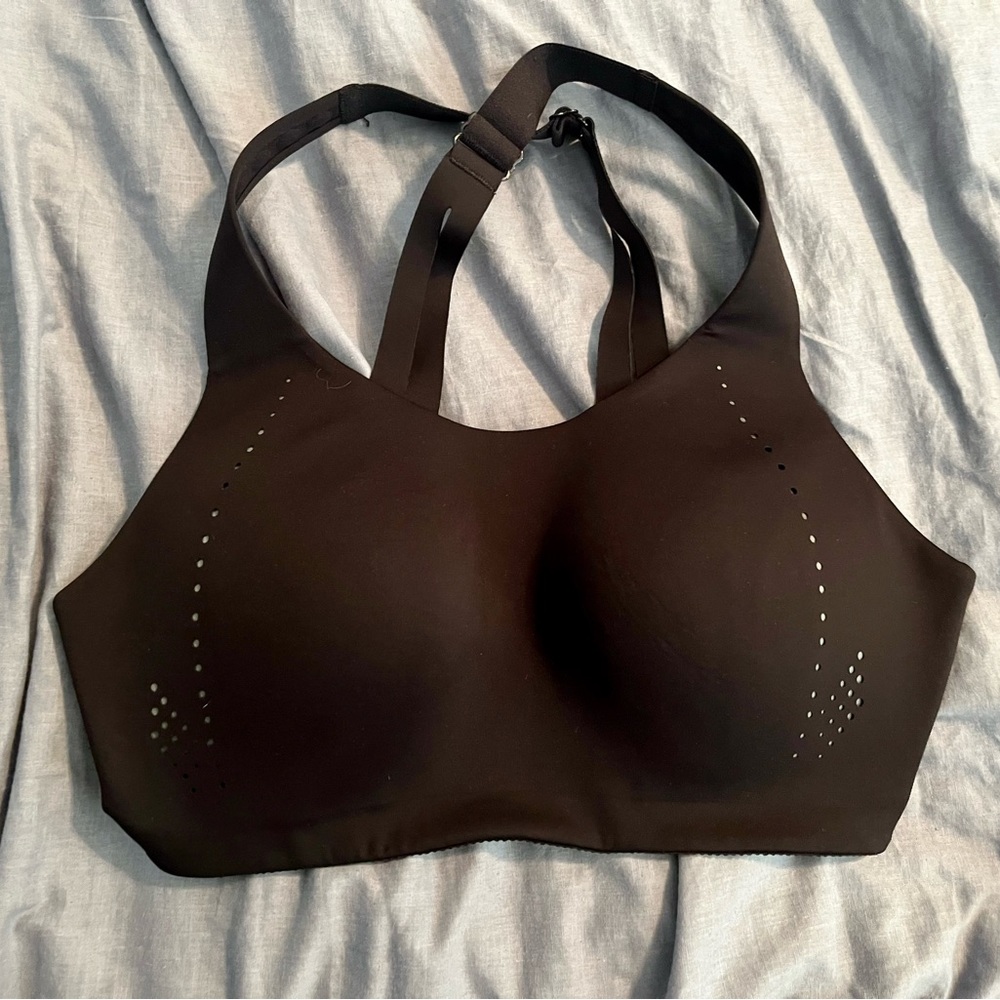 Lululemon High Support bra